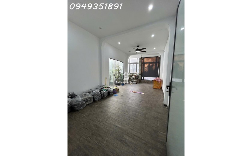 NHÀ SÁT MẶT TIỀN - KHU BÀU CÁT - 105M2- 3TẦNG - GIÁ 8,5TỶ