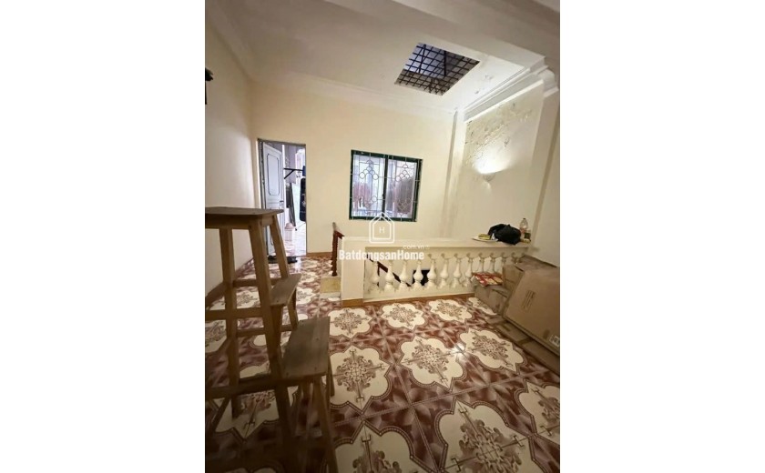 NHÀ DÂN XÂY  - LÕI ĐỐNG ĐA - TRƯỚC NHÀ 3M - MẶT TIỀN ĐẸP, PHỐ YÊN LÃNG 47m2 x MT 4m x GIÁ 13,8 TỶ