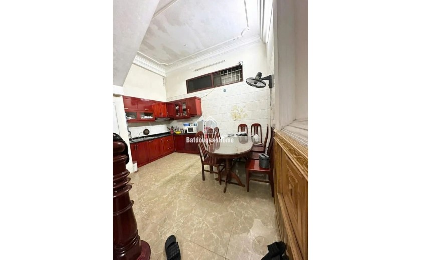 NHÀ DÂN XÂY  - LÕI ĐỐNG ĐA - TRƯỚC NHÀ 3M - MẶT TIỀN ĐẸP, PHỐ YÊN LÃNG 47m2 x MT 4m x GIÁ 13,8 TỶ