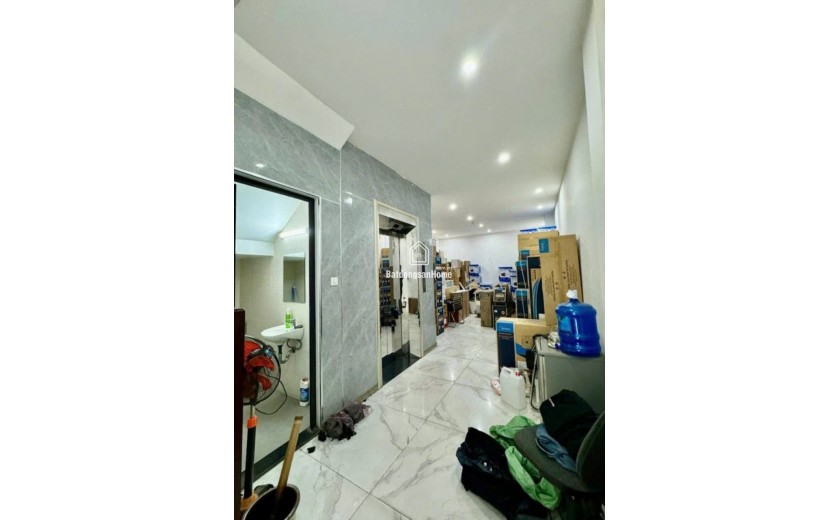 MẶT PHỐ QUANG TRUNG –  PHÂN LÔ – VỈA HÈ RỘNG – THANG MÁY – SIÊU KINH DOANH 