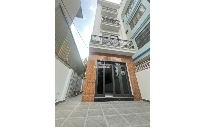 Bán nhà Vĩnh Ninh Thanh Trì Hà Nội 79m2, 4 tầng, 4 phòng ngủ, cách ô tô 10m, giá tốt