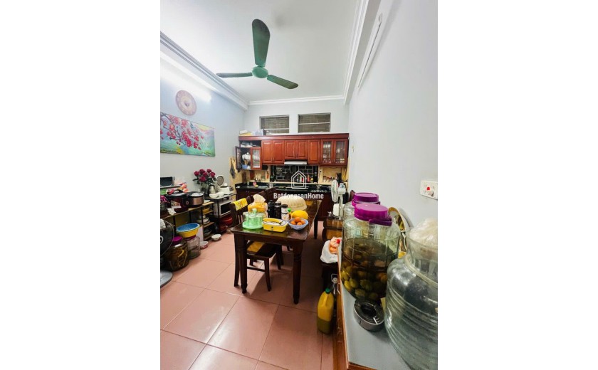 CẦN THANH KHOẢN GẤP, TOÀ NHÀ 4 TẦNG MẶT PHỐ VƯƠNG THỪA VŨ