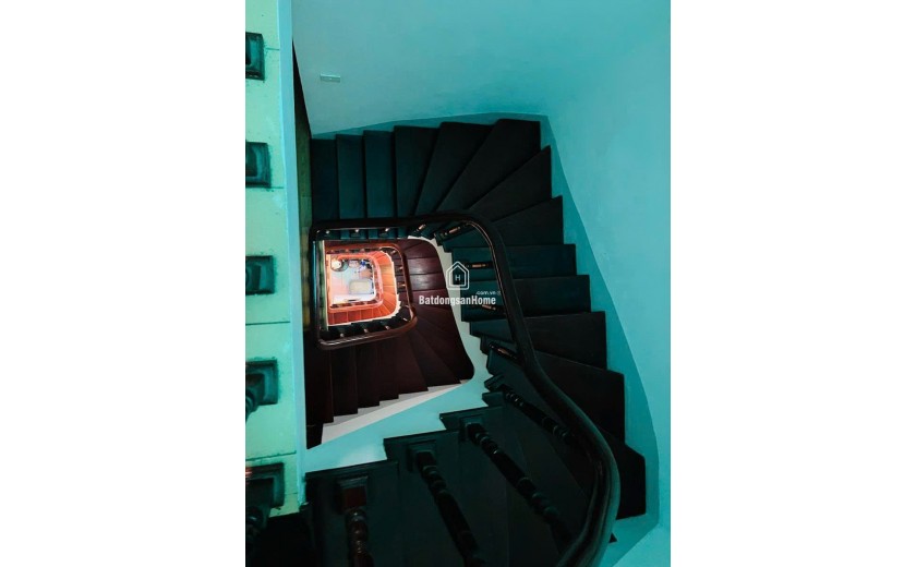 CẦN THANH KHOẢN GẤP, TOÀ NHÀ 4 TẦNG MẶT PHỐ VƯƠNG THỪA VŨ