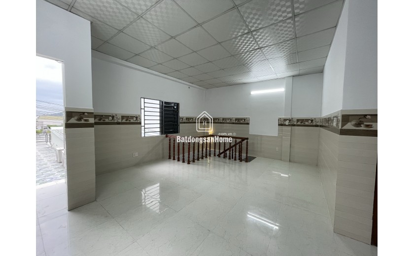 Nhà 2 tầng Vĩnh Hải Nha Trang – ô tô vào tận nơi – DT 133m² – gần biển 2,3km – 4,5 tỷ