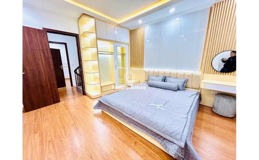 NHỈNH 6.x TỶ VĨNH HƯNG - HOÀNG MAI 30m 5 TẦNG 6 NGỦ  - NHÀ MỚI KOONG VỀ Ở NGAY - Ô TÔ CÁCH 20 MÉT- GẦN TRƯỜNG CHỢ - VỊ TRÍ ĐẸP