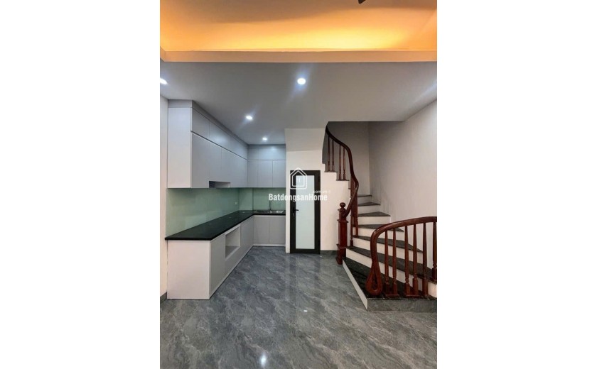 Nhỉnh 4.x tỷ 30m2 4 tầng 2 ngủ thoáng vĩnh viễn. Vĩnh Hưng Hoàng Mai Hà Nội