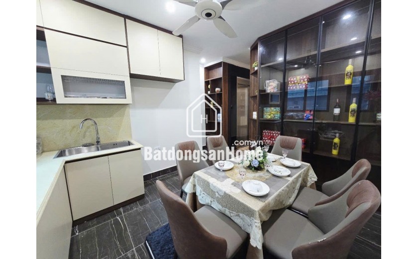 PHÂN LÔ, Ô TÔ, THANG MÁY NGUYỄN KHÁNH TOÀN 50M 7 TẦNG MẶT TIỀN 4,6M 22 TỶ