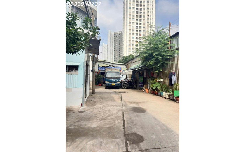 Nhà Tân Phú – Hẻm Ô Tô 6m trong tại nhà – 52m², 2 Tầng, ngay Đầm Sen – Giá 6.19 Tỷ