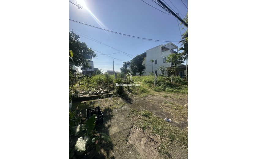 Lạc Long Quân Hội An 252m2 giá 11.5 tỷ, 3 mặt tiền đối diện resort biển