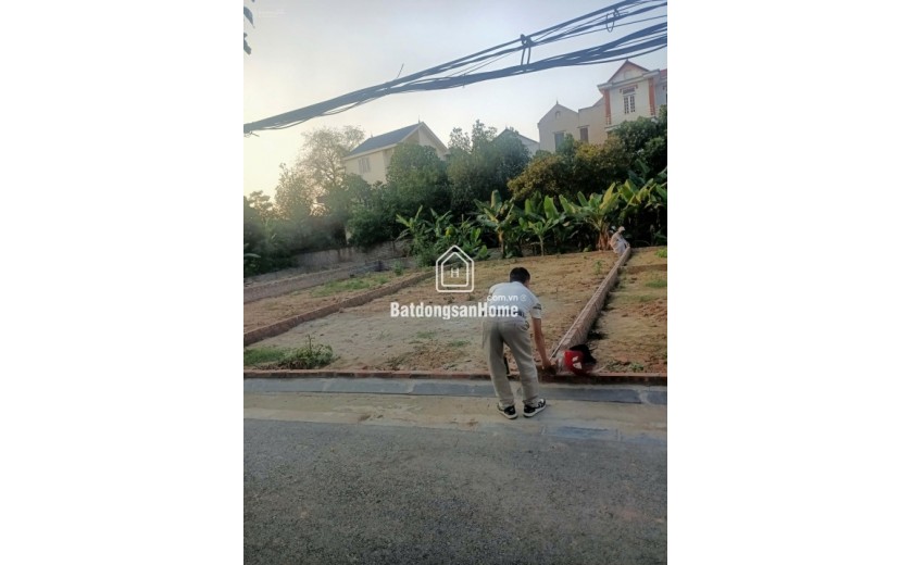 Bán đất xóm Gà Cổ Loa - 80m2 - đường thông ô tô