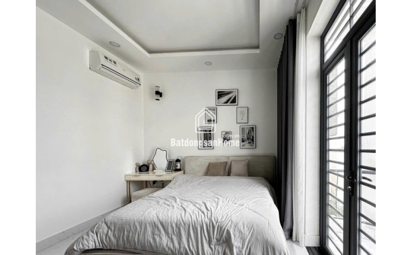 Bán nhà đường Lã  Xuân Oai, Q9, Thủ Đức, TP HCM. DT  50m2, 4 tầng, sổ hồng. Giá  6.55 tỷ - 0933125879