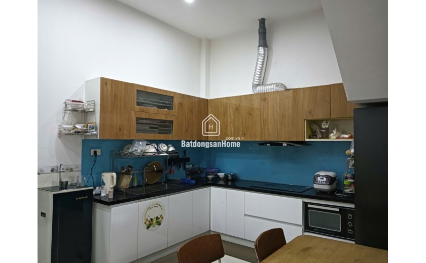 Nhà 2 tầng Ban Ban 100m2 giá 4.8 tỷ, đường 5.5m vỉa hè 3m gần sông