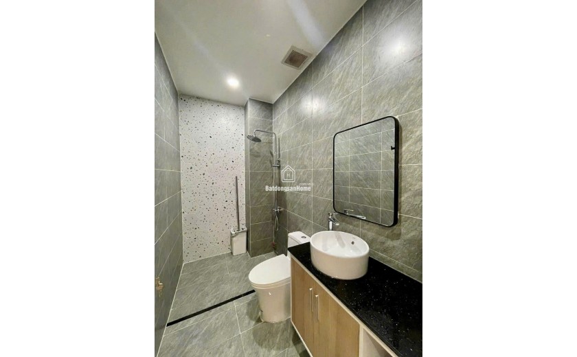 QUẬN 7 -  HUỲNH TẤN PHÁT – CĂN HỘ DỊCH VỤ 4 TẦNG – DÒNG TIỀN 60TR/TH – 87M² – 8.7 TỶ