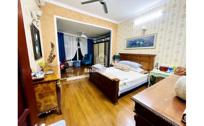 Bán Biệt Thự sân vườn, đường Trương Thanh Hải, Tăng NHơn Phú B, Thủ Đức, TP HCM. DT  210m2, Sổ Hồng, 16.4 Tỷ