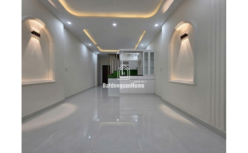 Bán nhà mặt phố Kha Vạn Cân, Linh Trung, Thủ Đức, TP HCM. DT 120m2, 2 tầng. Giá 10.1 tỷ, SHR. 0933125879