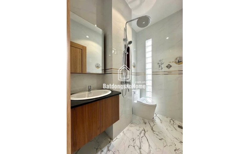 Bán Biệt Thự sân vườn, đường Trương Thanh Hải, Tăng NHơn Phú B, Thủ Đức, TP HCM. DT  210m2, Sổ Hồng, 16.4 Tỷ