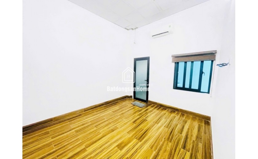 Mặt tiền Lê Văn Hiến 155,2m2 nhà 2 tầng kinh doanh tốt giá 13,5 tỷ