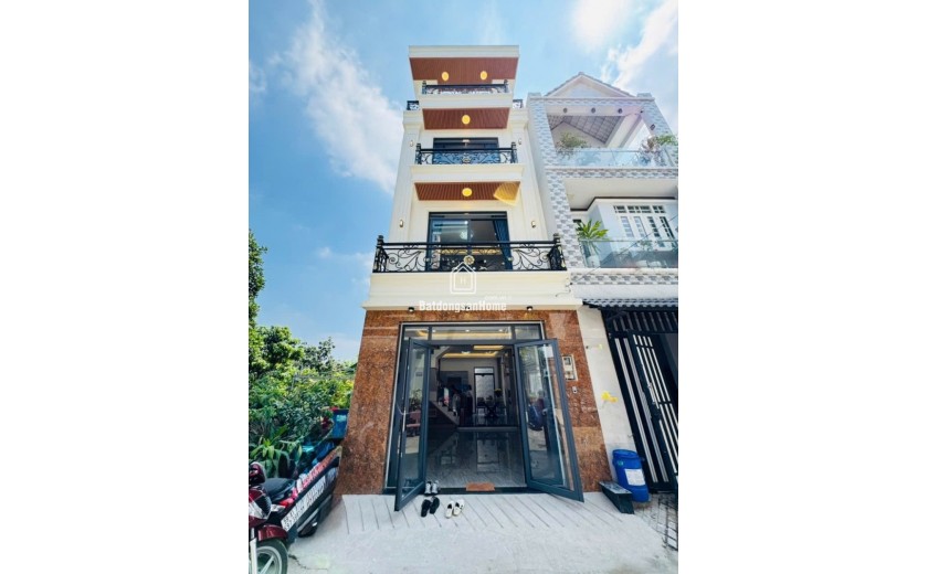 Bán nhà Lã Xuân Oai, Long Trường, Q9, Thủ Đức, TP HCM. DT 54m2, 4 tầng, SHR - Giá  6.7 tỷ