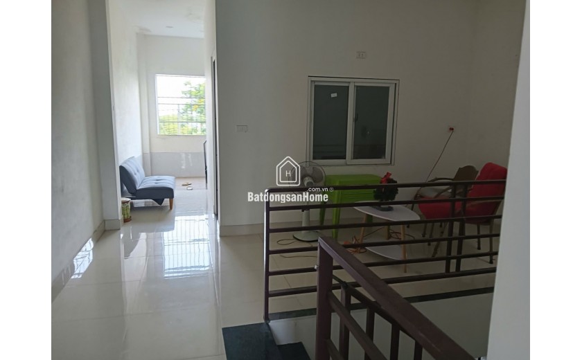 Nhà 2 tầng Ban Ban 100m2 giá 4.8 tỷ, đường 5.5m vỉa hè 3m gần sông