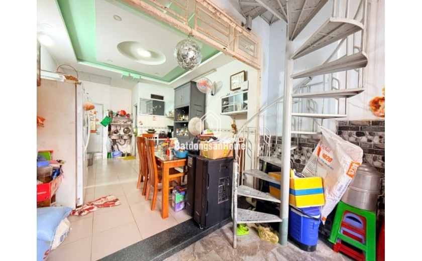 Bán nhà đường Trần Thị Điệu, Phước Long B,  Q9, Thủ Đức, TP HCM. DT 120m2, 6PN, sổ hồng. Giá 7.1 tỷ - 0933125879