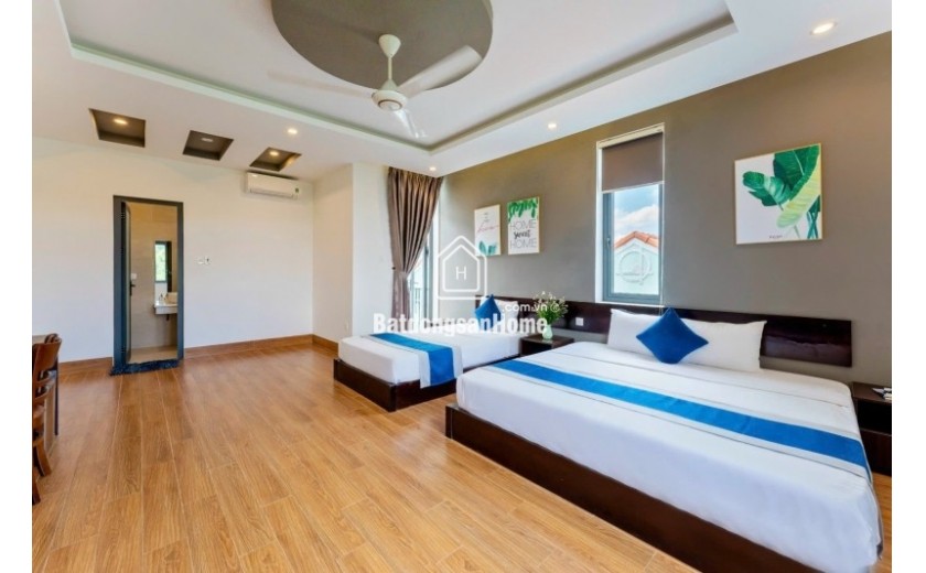 Villa 3 tầng Nguyễn Tuân, 271m2, giá 18,8 tỷ, 10 phòng ngủ, có hồ bơi
