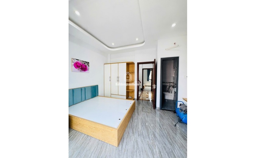 Bán nhà Lã Xuân Oai, Long Trường, Q9, Thủ Đức, TP HCM. DT 54m2, 4 tầng, SHR - Giá  6.7 tỷ