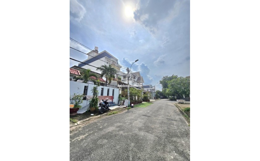 Bán nhà đường Linh Trung, Phường Linh Trung,Thủ Đức, TP HCM. DT 80m2, 1 tầng, SHR - Giá  8.45 tỷ - 0933125879