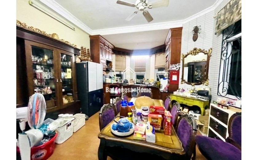 Bán Biệt Thự sân vườn, đường Trương Thanh Hải, Tăng NHơn Phú B, Thủ Đức, TP HCM. DT  210m2, Sổ Hồng, 16.4 Tỷ