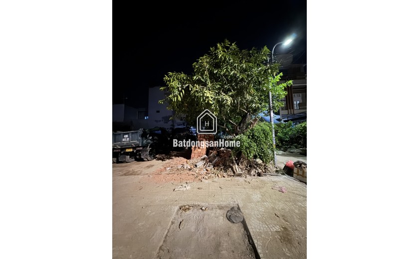 Bán lô góc 2 mặt tiền Võ Duy Ninh 105m2 ngang 6.3m gần biển giá 14.2 tỷ