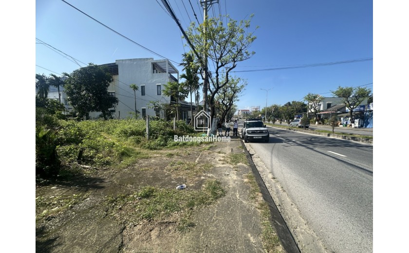 Lạc Long Quân Hội An 252m2 giá 11.5 tỷ, 3 mặt tiền đối diện resort biển