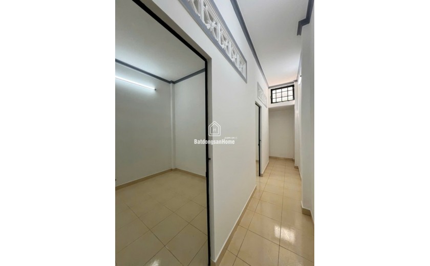 Bán nhà, đường số 4, Phường Linh Xuân, Thủ Đức, TP HCM. DT 155m2, 6PN. Giá 6,4 tỷ.