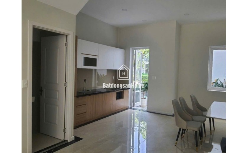 Bán biệt thự liền kề Q2, Phường Cát Lái, TP HCM. DT 120m2, 3 tầng. Giá 16.9 tỷ, SH, N2