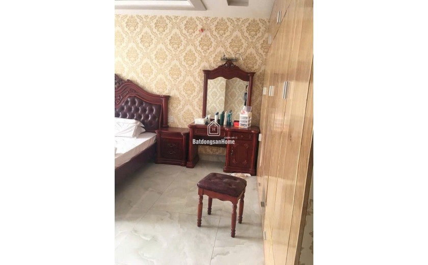 Quận 7, Khách Sạn Mặt Tiền Đường Hoàng Quốc Việt, 7 Tầng, 21 Phòng, 5x28m, Bán Gấp