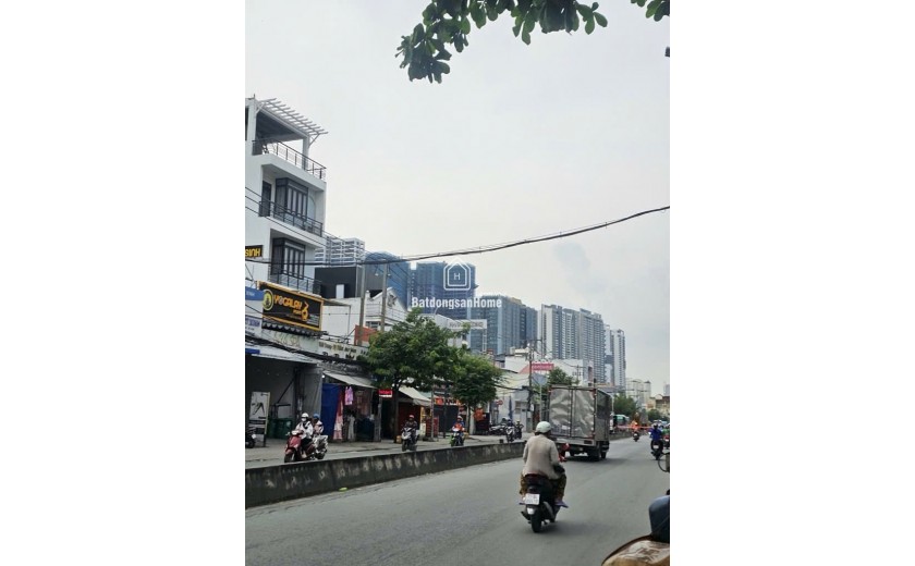 Quận 7, Mặt Tiền Huỳnh Tấn Phát, 8x33m, Chỉ 49 Tỷ, Tiện Xây Mới, Cần Bán Gấp