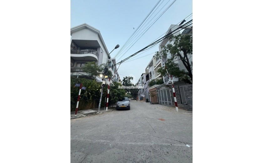 Quận 7, Hiếm, Căn Góc 10 x21m, Chỉ 29 Tỷ, Đường Lê Văn Lương, P Tân Hưng, Bán Gấp