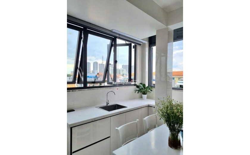 Quận 7, Căn Hộ Dịch Vụ 6 Tầng, 35 Phòng, 12x15m, 65 Tỷ, Tại KDC Tân Quy Đông, Bán