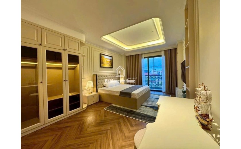 Mặt phố Đàm Quang Trung!80M,8 tầng,KD dòng tiền,ô tô tránh,vỉa hè,nhỉnh 30 tỷ