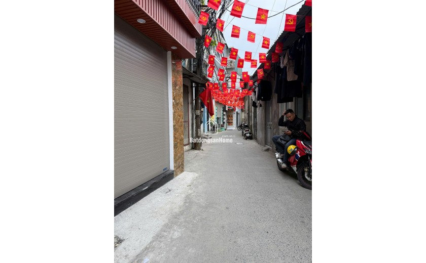 Nhỉnh 4.x tỷ 30m2 4 tầng 2 ngủ thoáng vĩnh viễn. Vĩnh Hưng Hoàng Mai Hà Nội (Pháp lý chuẩn)