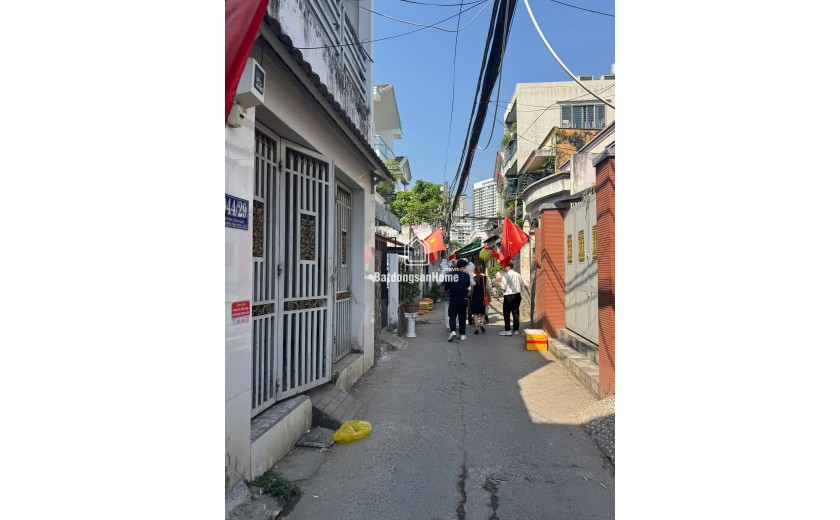 Bán nhà phường Tân Phú, Quận 7,4x14 4 tỷ 2