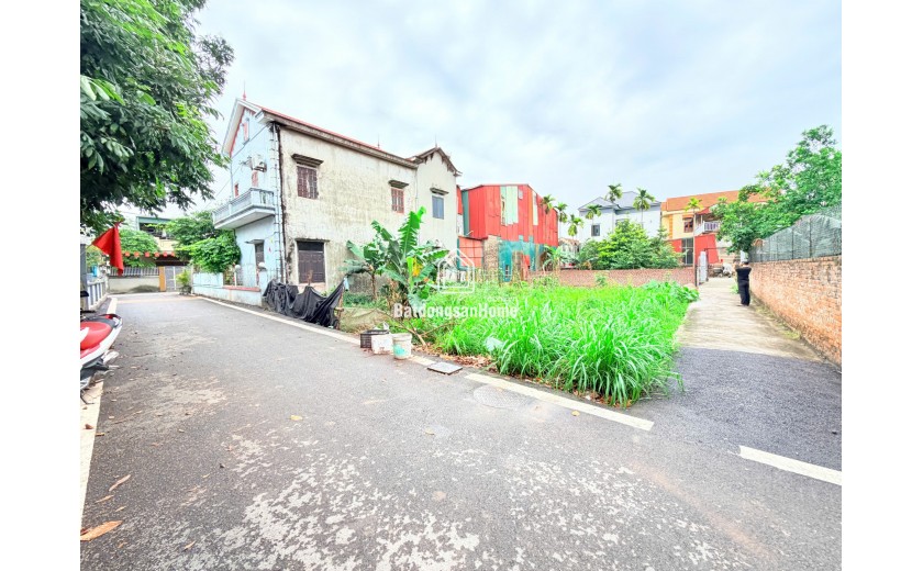 MUỐN GỬI B.ÁN 95M TRUNG CHÂU B _ LIÊN MINH _ HÀ NỘI