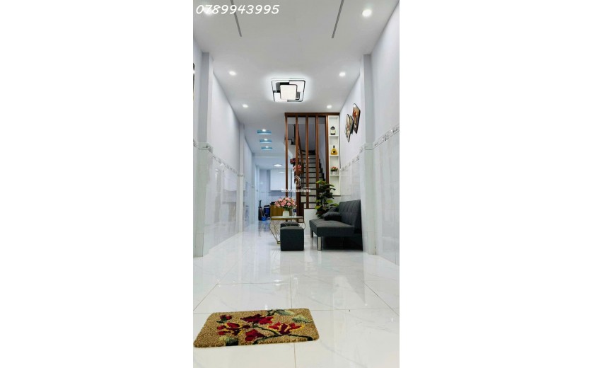 Bán nhà quận 3 Cách mạng tháng 8 gần ga metro, 33m, 2PN mới, giá nhỉnh 3 tỷ
