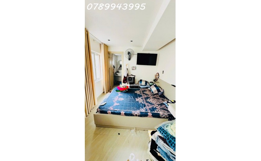 Lê Văn Sỹ - Nhà Mới Ở Ngay - Ngang Khủng Gần 8M - Hẻm Ba Gác - Cách Mặt Tiền Huỳnh Văn Bánh Vài Căn - 4PN - Nhỉnh 9 Tỷ