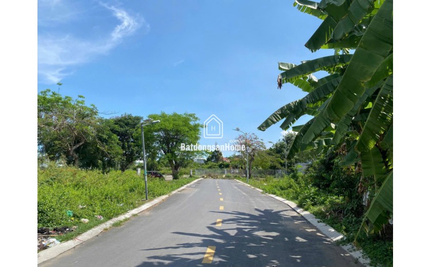 HÓT - GẤP BÁN ĐẤT 4 X 19 CHỈ 4 TỶ 8 ĐƯỜNG 8M