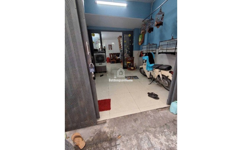 Bán nhà  Huỳnh Tấn Phát, Quận 7, 2 tầng, 2PN, sổ hồng riêng, giá 4.7 tỷ