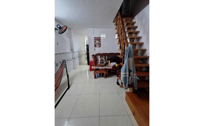 Bán nhà  Huỳnh Tấn Phát, Quận 7, 2 tầng, 2PN, sổ hồng riêng, giá 4.7 tỷ