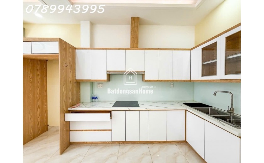 Bán nhà Lê Văn Sỹ giáp Quận 3 gần HXH, 42m (3.5x12), giá dưới 7 tỷ