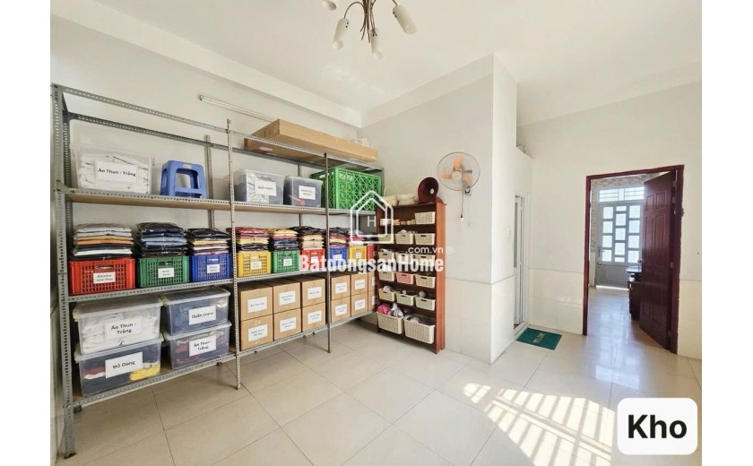 Bán nhà sát AEON Tân Phú - 3 tầng - 95m2(4.3X22m) - 6.x tỷ - HXH