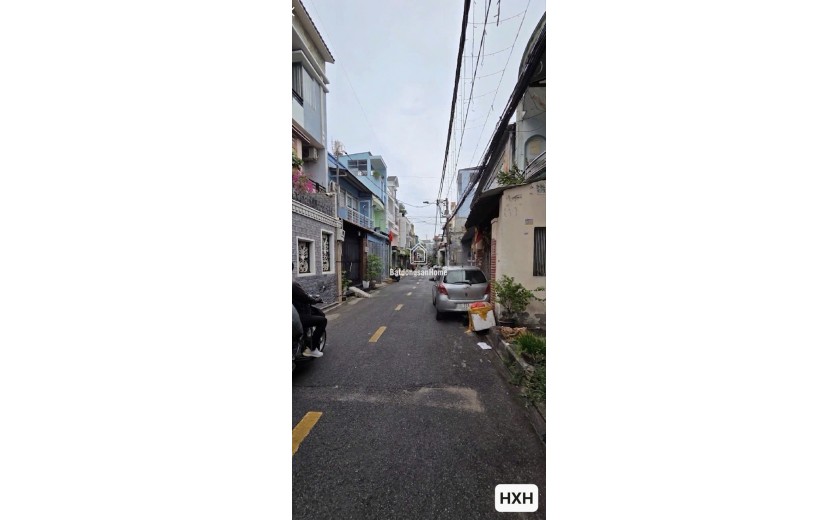 Bán nhà sát AEON Tân Phú - 3 tầng - 95m2(4.3X22m) - 6.x tỷ - HXH