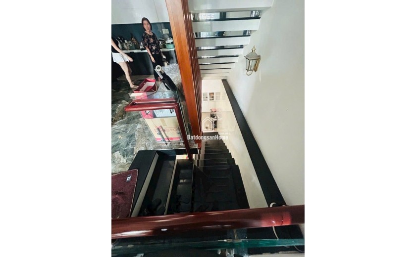 Bán nhà Kiều Đàm Q7, 5x15m, hầm 4 tầng, 4PN 5WC, hẻm 6m, nhỉnh 13 tỷ