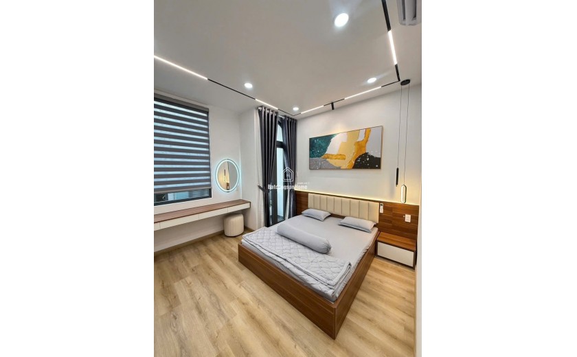 Tân Bình - Xe Hơi Ngủ Trong Nhà - THANG MÁY - Nhà Mới Đẹp - Sổ A4 - Hoàn Công Đủ - 63M - Nhỉnh 14 Tỷ